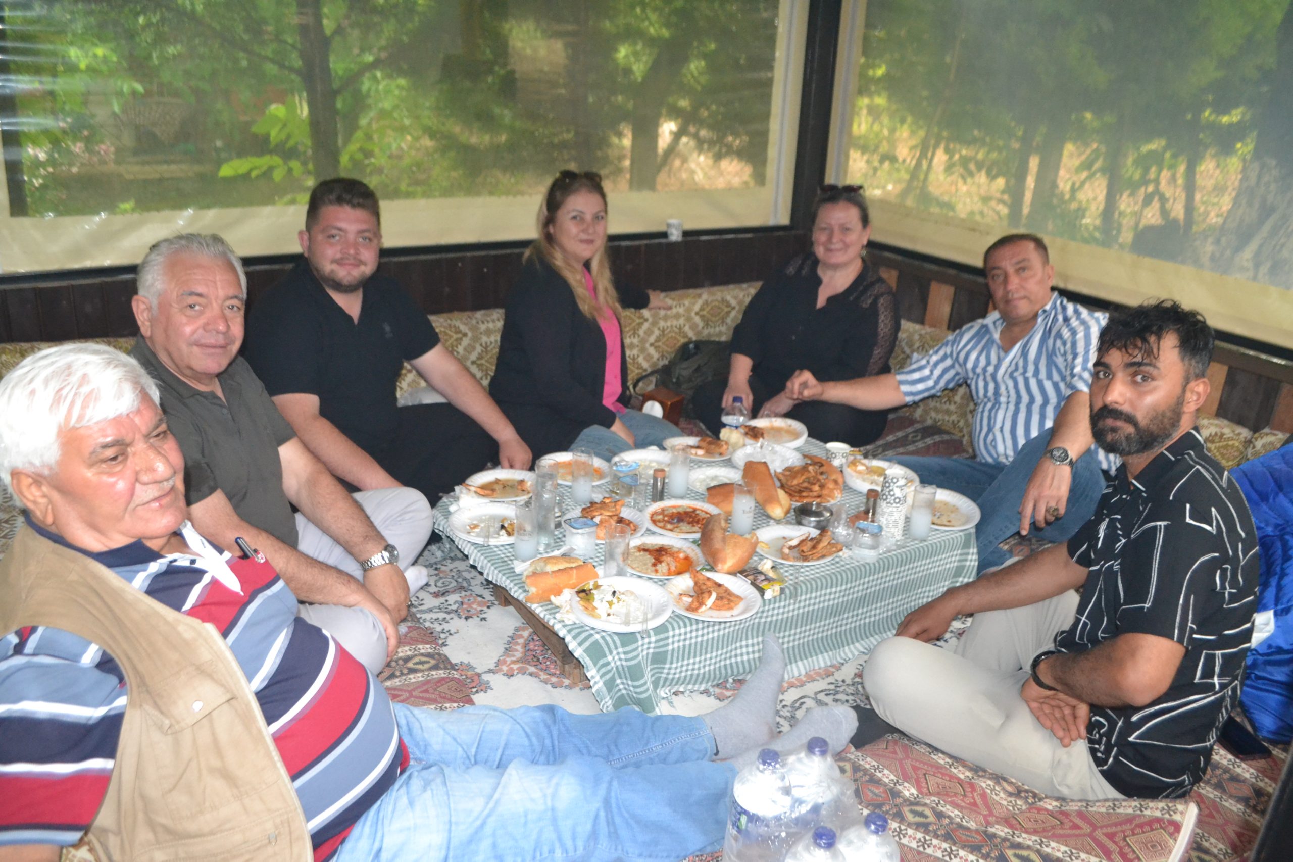 KUŞADALI AVCILARA YAĞMUR BİLE ENGEL OLAMADI!