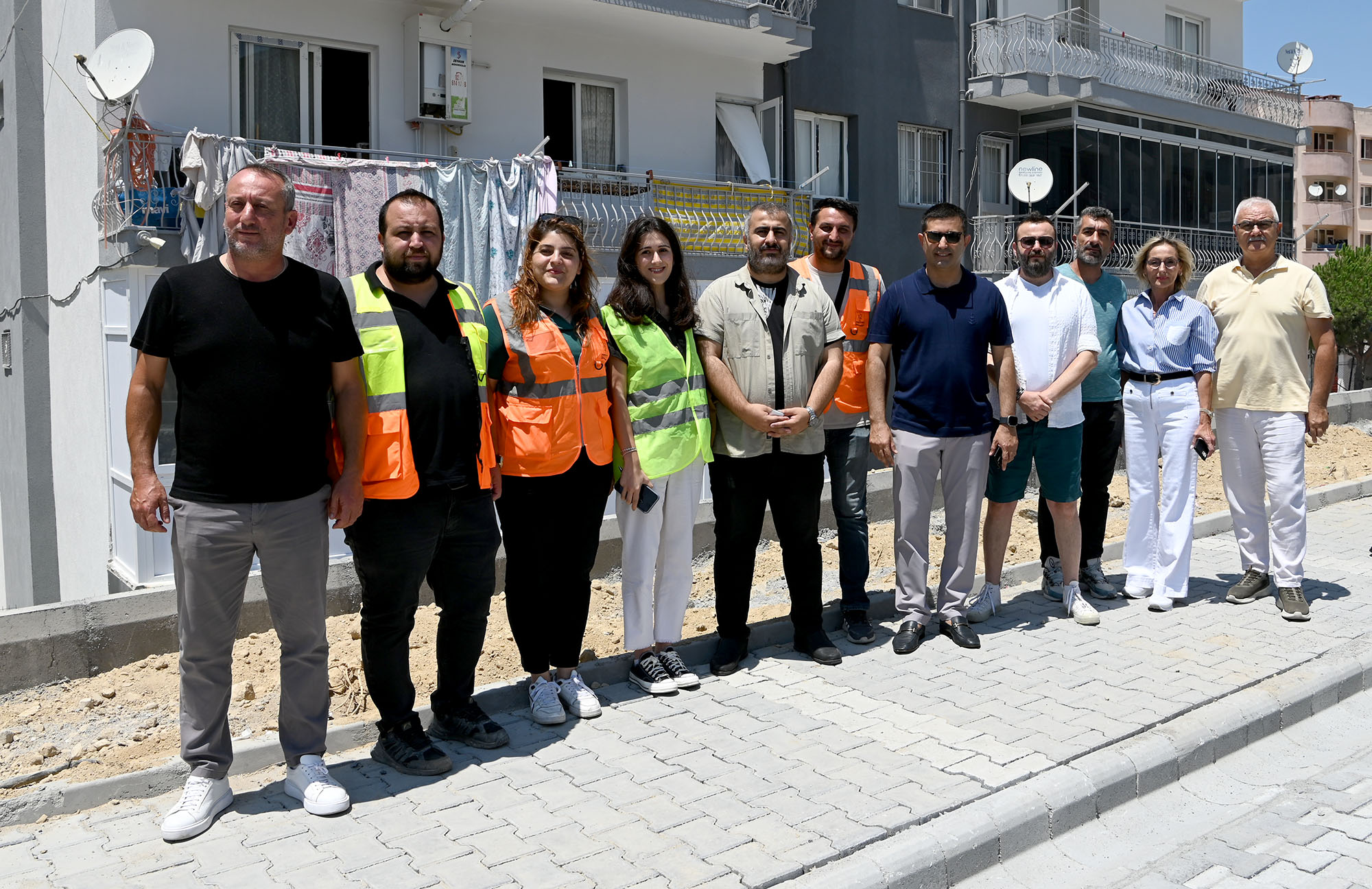 BAŞKAN ÖMER GÜNEL HİZMET EKİBİ İLE SAHADA