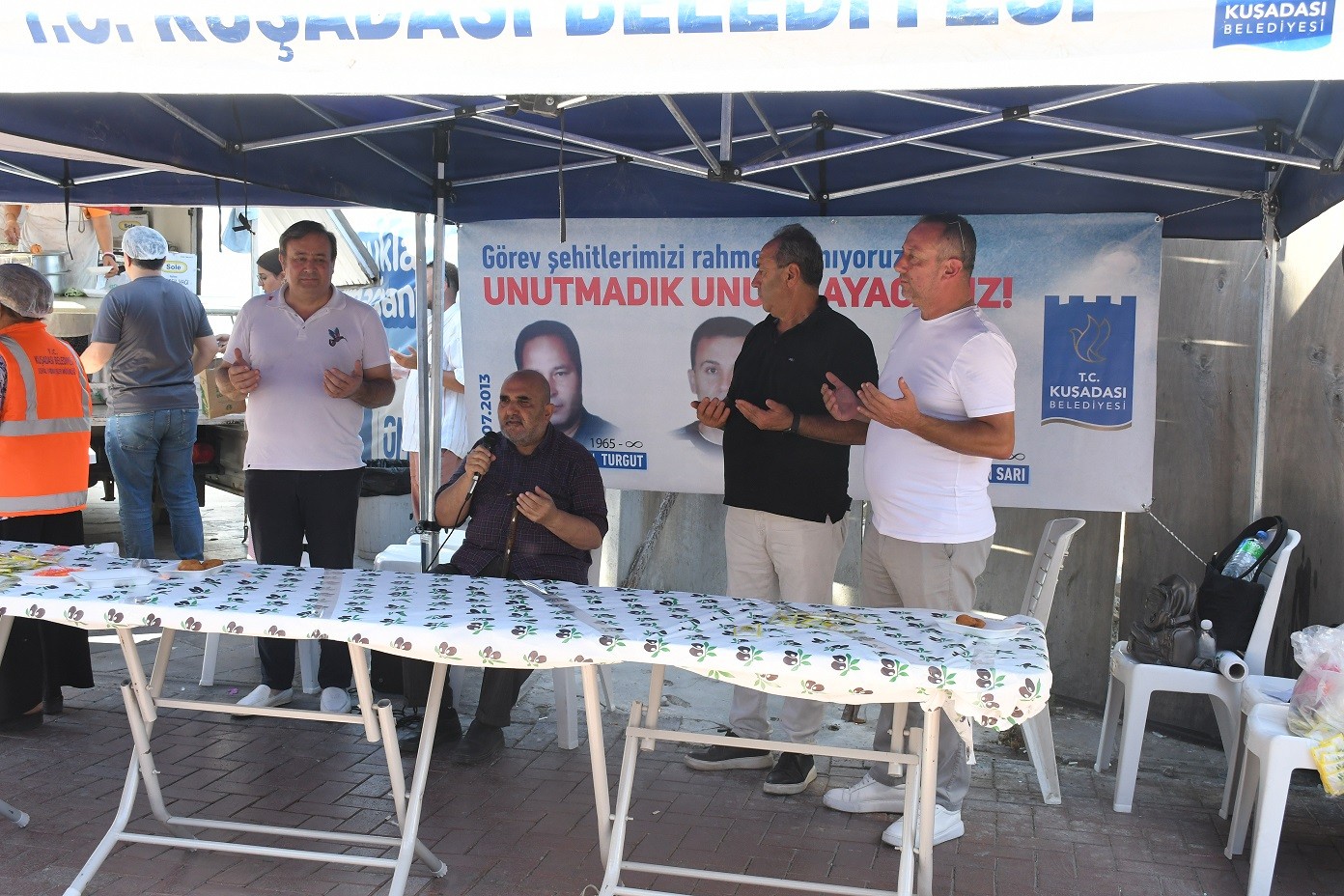 KUŞADASI BELEDİYESİ GÖREV ŞEHİTLERİNİ UNUTMADI