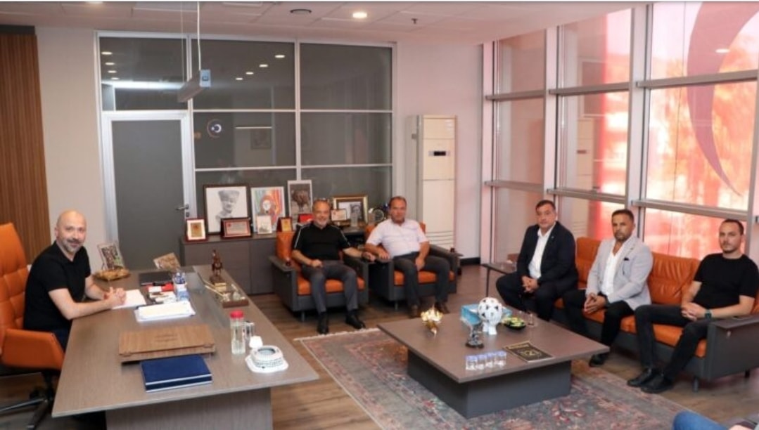 AK PARTİ HEYETİNDEN BAŞKAN LİBERYA’YA ZİYARET